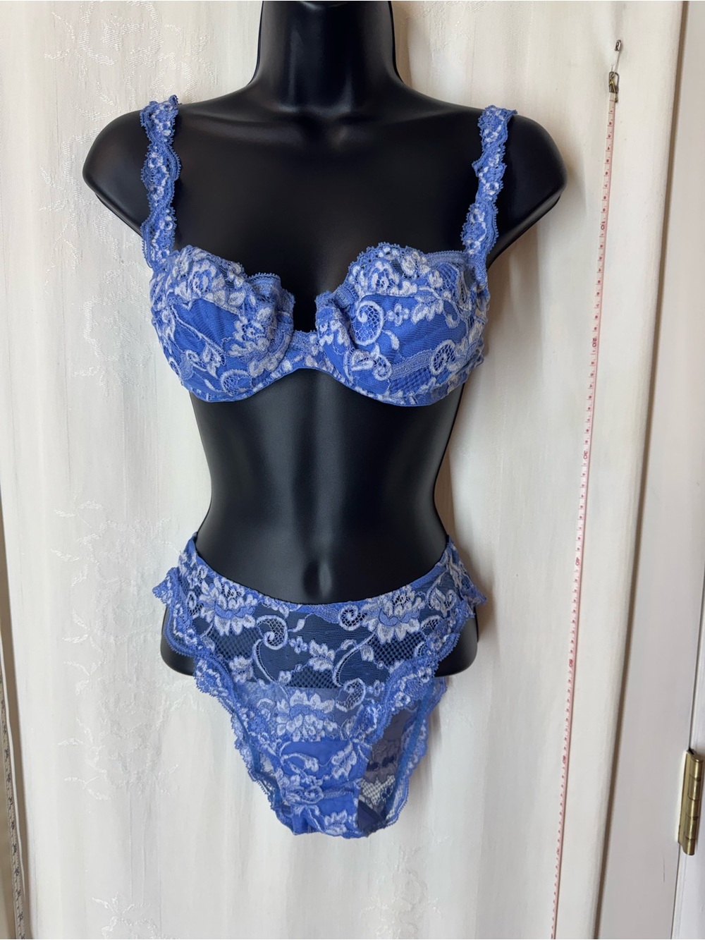 La Perla Blue Floral Lace Underwire Bra & Brief Set